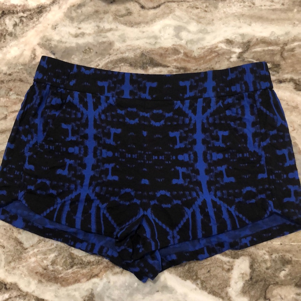 EXPRESS!! Lightly worn patterned shorts